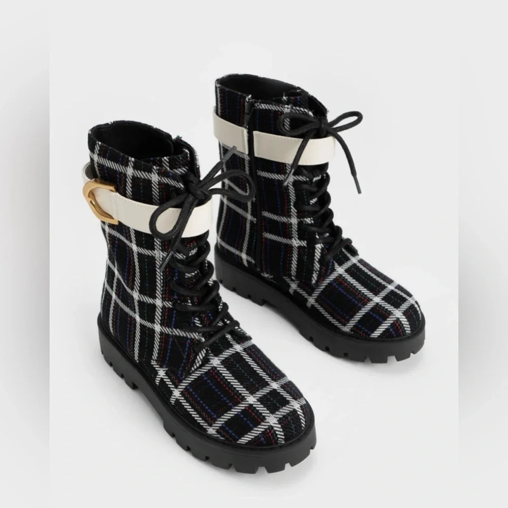 Charles & Keith Gabine Check-Print Lace-Up Ankle Boots kids US 2 age 7.5